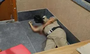 Police head constable shoots himself dead in Telangana