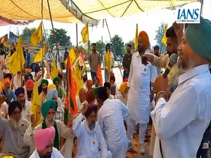 Farmers squat on railway tracks, national highways in Punjab over tardy paddy procurement