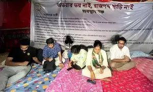 RG Kar protest: Now woman doctor on hunger strike falls unconscious in toilet, hospitalised