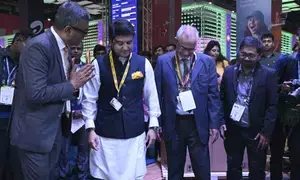 Jyotiraditya Scindia interacts with soldiers via satellite tech,  meets 5G robotic dog