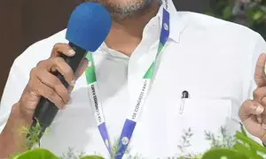 Jagan asks YSR Congress leaders to strengthen party organisation