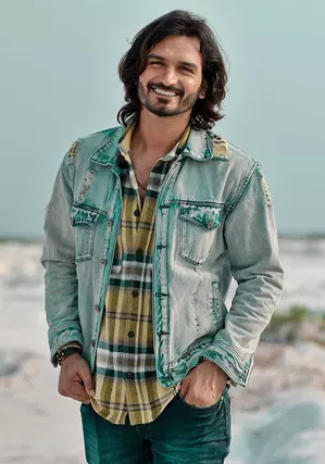 ‘Tera Ghata’ hitmaker Gajendra Verma releases his new album ‘Good Vibes Only’ ‘Tera Ghata’ hitmaker Gajendra Verma releases his new album ‘Good Vibes Only’