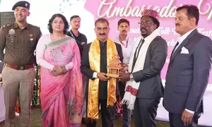 Himachal CM seeks global investments