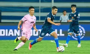 ISL 2024-25: 10-man Bengaluru FC snap Punjab FC’s winning streak to remain only unbeaten side