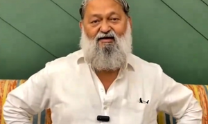 Decision on stubble burning to be based on SC order: Haryana minister Vij