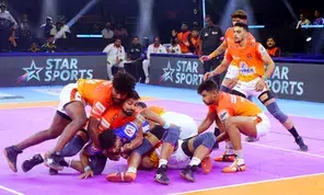 PKL Season 11: Defending champs Puneri Paltan romp to big win against Haryana Steelers in opener