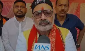 Giriraj Singh chants Hanuman Chalisa on last day of his yatra in Kishanganj