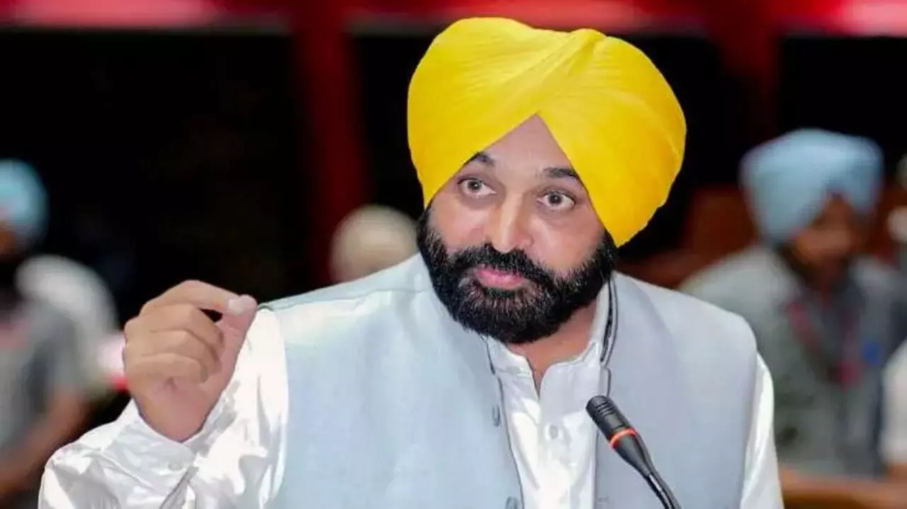 Punjab CM Bhagwant Mann Attends Mega Parent-Teacher Meet at School of Eminence Punjab CM Bhagwant Mann Attends Mega Parent-Teacher Meet at School of Eminence