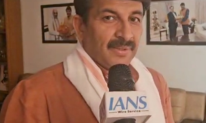 Shifting pollution blame won’t help AAP win polls: Manoj Tiwari