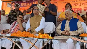 Shivraj Singh Chouhan slams Hemant Soren govt over corruption, promises jobs and free sand if BJP wins