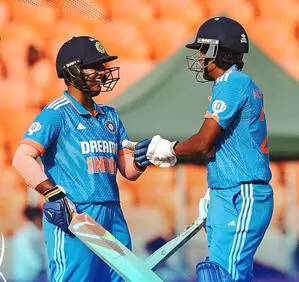 1st ODI: India womens team bowled out for 227 as Kerr sisters shine for NZ in series opener