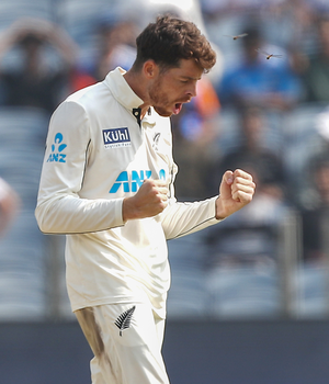 2nd Test: Santner stars as New Zealand do the impossible with a historic series win in India (ld)