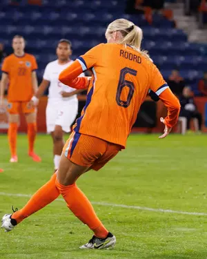 Record 15-0 victory for Dutch women over Indonesia in soccer friendly