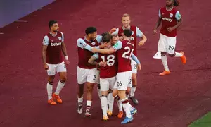 Premier League: Controversial VAR call seals West Hams dramatic 2-1 triumph over Man Utd