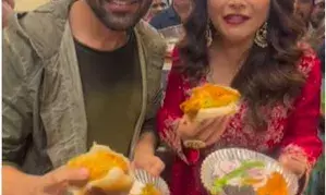 Kartik Aaryan enjoys Vada paav date with Madhuri Dixit
