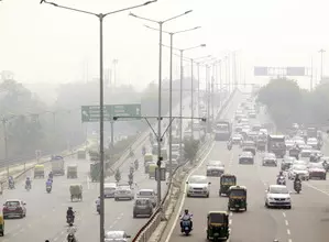 NCR pollution: NGT issues notice to Delhi Police Commissioner, Special Commissioner, Traffic Management