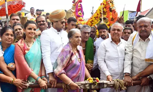 K’taka govt harassing Wadiyar family, says Union Min Kumaraswamy