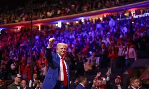 US election: Poll aggregator shows Trump to win if swing state polls hold