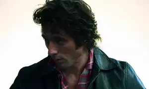 Jeremy Allen Whites first look unveiled from his Bruce Springsteen biopic