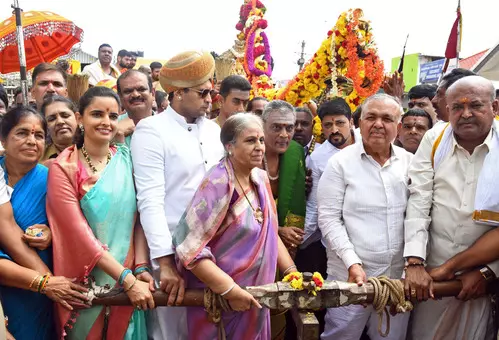 K’taka govt harassing Wadiyar family, says Union Min Kumaraswamy