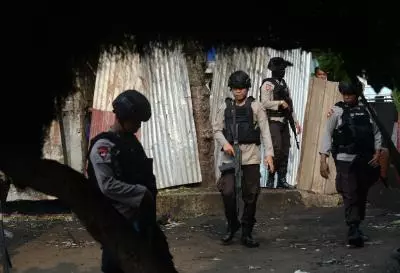 Indonesian police thwart distribution of 30 kg meth linked to prison-controlled international network