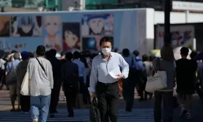 Japans jobless rate drops to 2.4 per cent in September