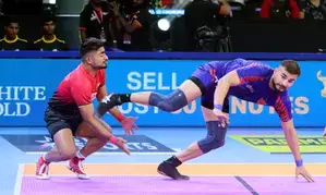 PKL Season 11: Jai Bhagwan, Pardeep Narwal help Bengaluru Bulls beat Dabang Delhi in thriller