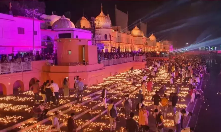 Historic Diwali Celebrations in Ayodhya Mark the First Festival Since the Consecration of the Grand Ram Mandir