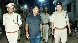 Karnataka Waqf row: Stone pelting reported from Haveri district, 15 detained