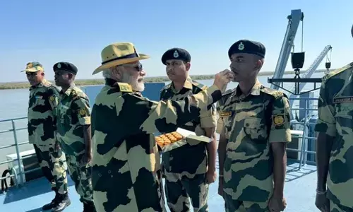 Diwali Celebrations Amidst Duty: PM Modi Celebrates with BSF Soldiers While Indian and Chinese Armies Exchange Sweets