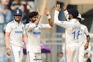 3rd Test: India slump to 86/4 after Jadeja, Sundar bowl out New Zealand for 235