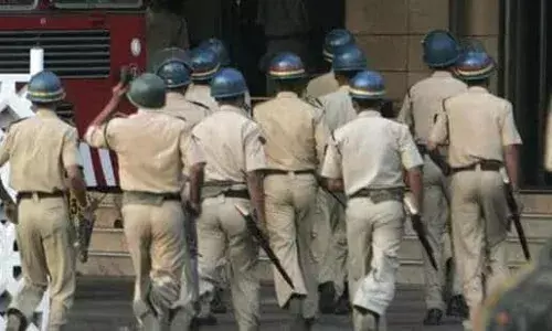 Bihar: Police Team Attacked with Miscreants During Arrest Operation of a Kidnep Accused in Motihari