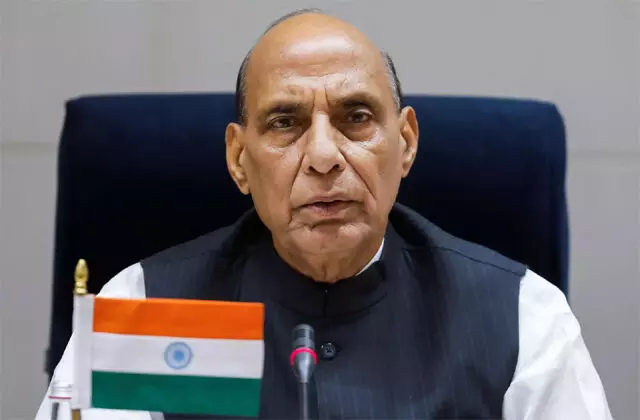 Defence Minister Rajnath Singh Condemns Recent Terrorist Attacks in Jammu and Kashmir, Assures Robust Security Response Defence Minister Rajnath Singh Condemns Recent Terrorist Attacks in Jammu and Kashmir, Assures Robust Security Response