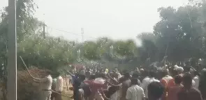 12 injured after two groups clash in MPs Jabalpur