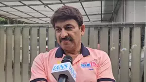 Manoj Tiwari mocks Kejriwal plan to waive water bills in 2025