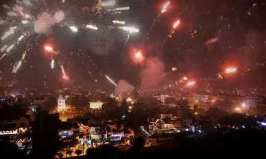 Air & noise pollution spike in Lucknow on Diwali night