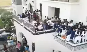 Foreign currency notes & expensive cellphones: The lavish Pakistani wedding