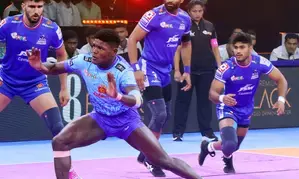 PKL season 11: Bengal Warriorz edge Haryana Steelers in nail-biting 40-38 victory