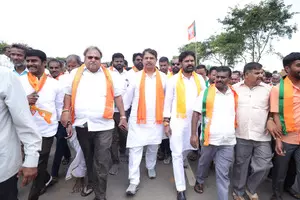 Do not let Waqf officials step on your land: K’taka BJP to farmers