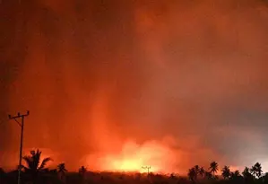 Four airports in Indonesia temporarily closed as Mount Lewotobi erupts