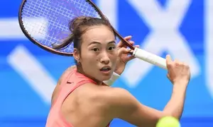 WTA Finals: Zheng Qinwen overcomes Rybakina, keeps semis hopes alive
