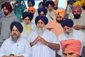 Akal Takht to now meet Sikh organisations to decide Sukhbir Badals future