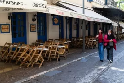 Report shows inequality, risk of poverty hardly change in Germany