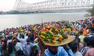 Amid Chhath Puja rush, security enhanced in Kolkata