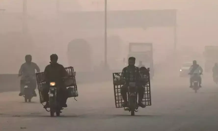 Air Pollution in Lahore: Officials Warn of Possible Lockdown as Toxic Smog Sends Thousands to Hospitals