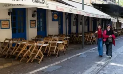 Report shows inequality, risk of poverty hardly change in Germany