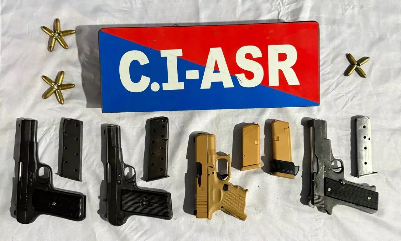 Punjab Police Arrests Two Operatives of Portugal-Based Mannu Ghanshampuria Gang; Glock Among Four Pistols Recovered