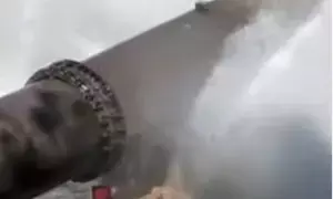 Ruptured Sydney water pipeline floods homes