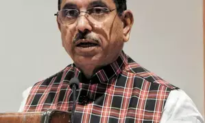 Carrying Constitution & filing FIR against media, arent you ashamed: Union Minister to K’taka CM