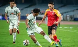 ISL 2024-25: Nine-man East Bengal hold Mohammedan to draw, earn first point of season